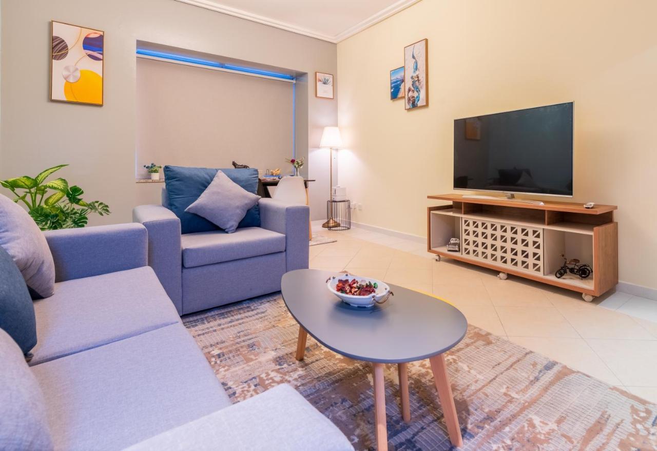 Trinity Holiday Homes - Sheikh Zayed Road Near To Financial Center Metro Station Dubai Exteriör bild