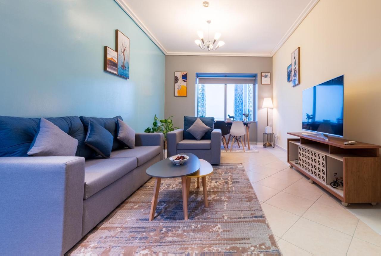 Trinity Holiday Homes - Sheikh Zayed Road Near To Financial Center Metro Station Dubai Exteriör bild