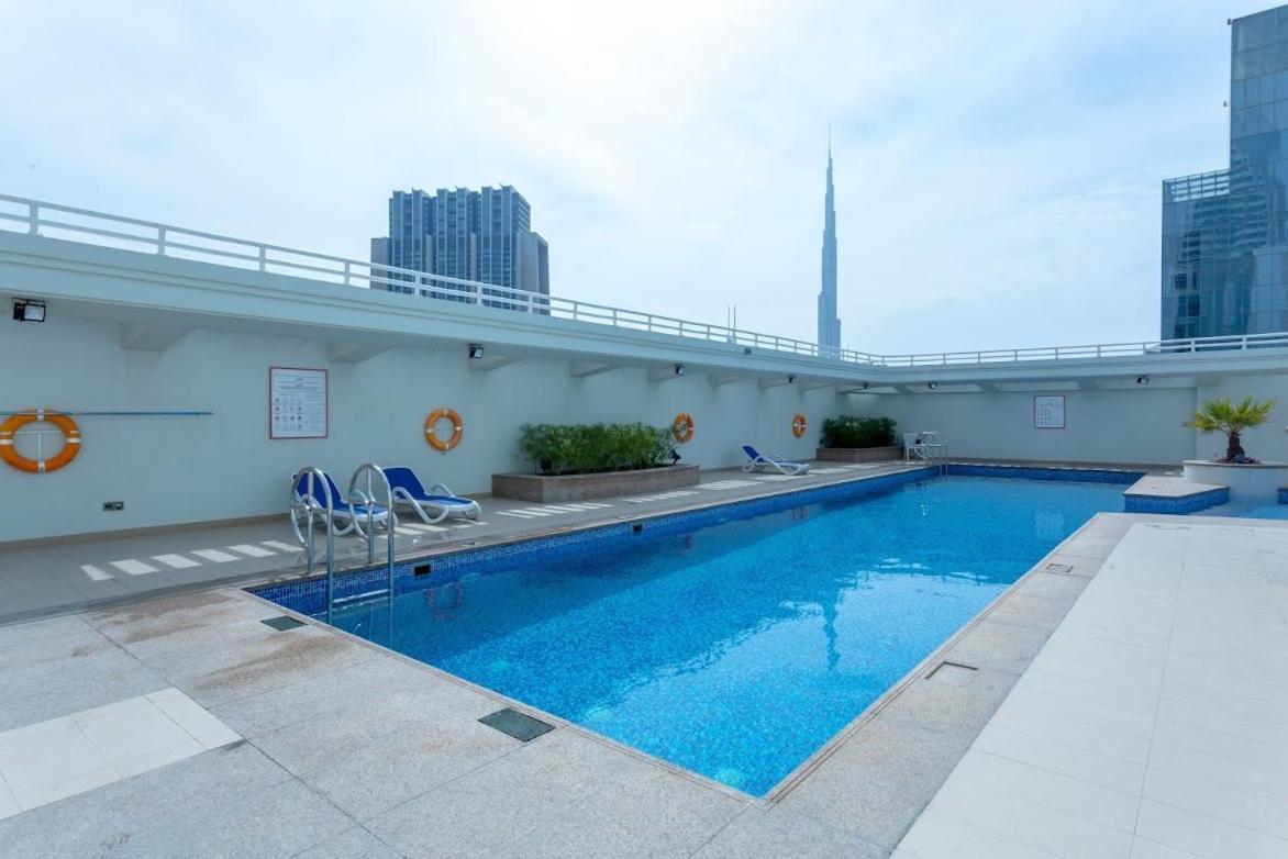 Trinity Holiday Homes - Sheikh Zayed Road Near To Financial Center Metro Station Dubai Exteriör bild