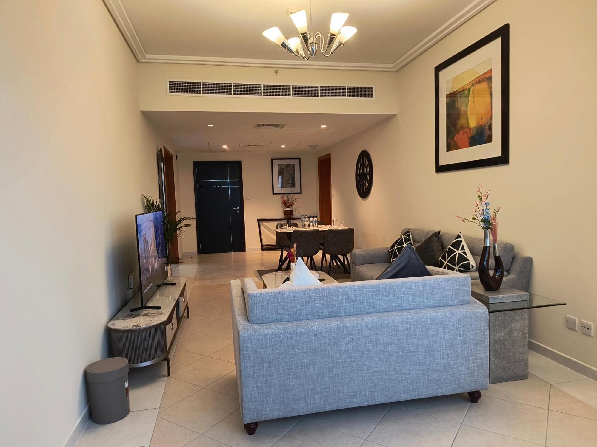 Trinity Holiday Homes - Sheikh Zayed Road Near To Financial Center Metro Station Dubai Exteriör bild