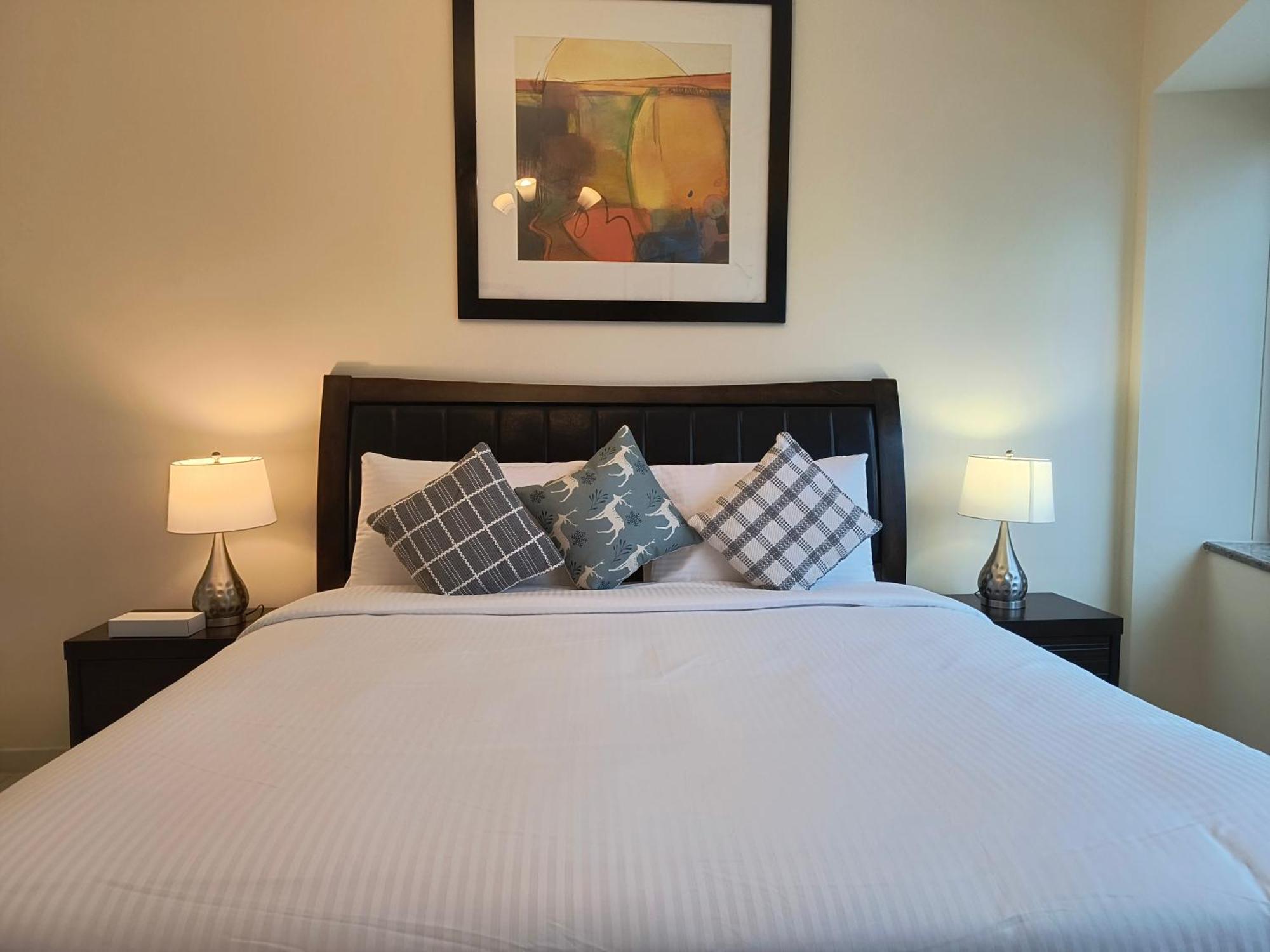 Trinity Holiday Homes - Sheikh Zayed Road Near To Financial Center Metro Station Dubai Exteriör bild
